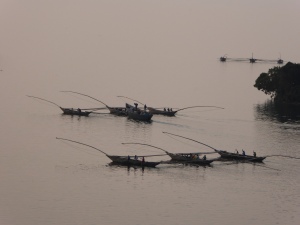Bateaux de pêche traditionnelle au lac Kivu