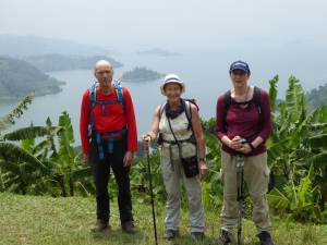 Pose au balcon du lac kivu